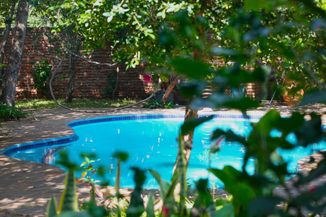 Mawuya Lodge Victoria Falls Kültér fotó