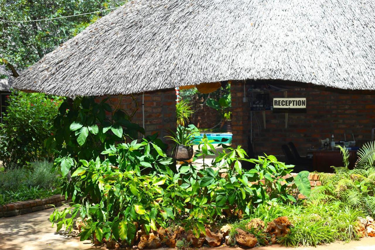 Mawuya Lodge Victoria Falls Kültér fotó